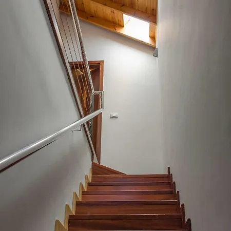 Plaza San Benito アパート